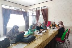 MONITORING EVALUASI CAPAIAN PROGRAM DAN KEGIATAN RUK TENGAH SEMESTER 2022