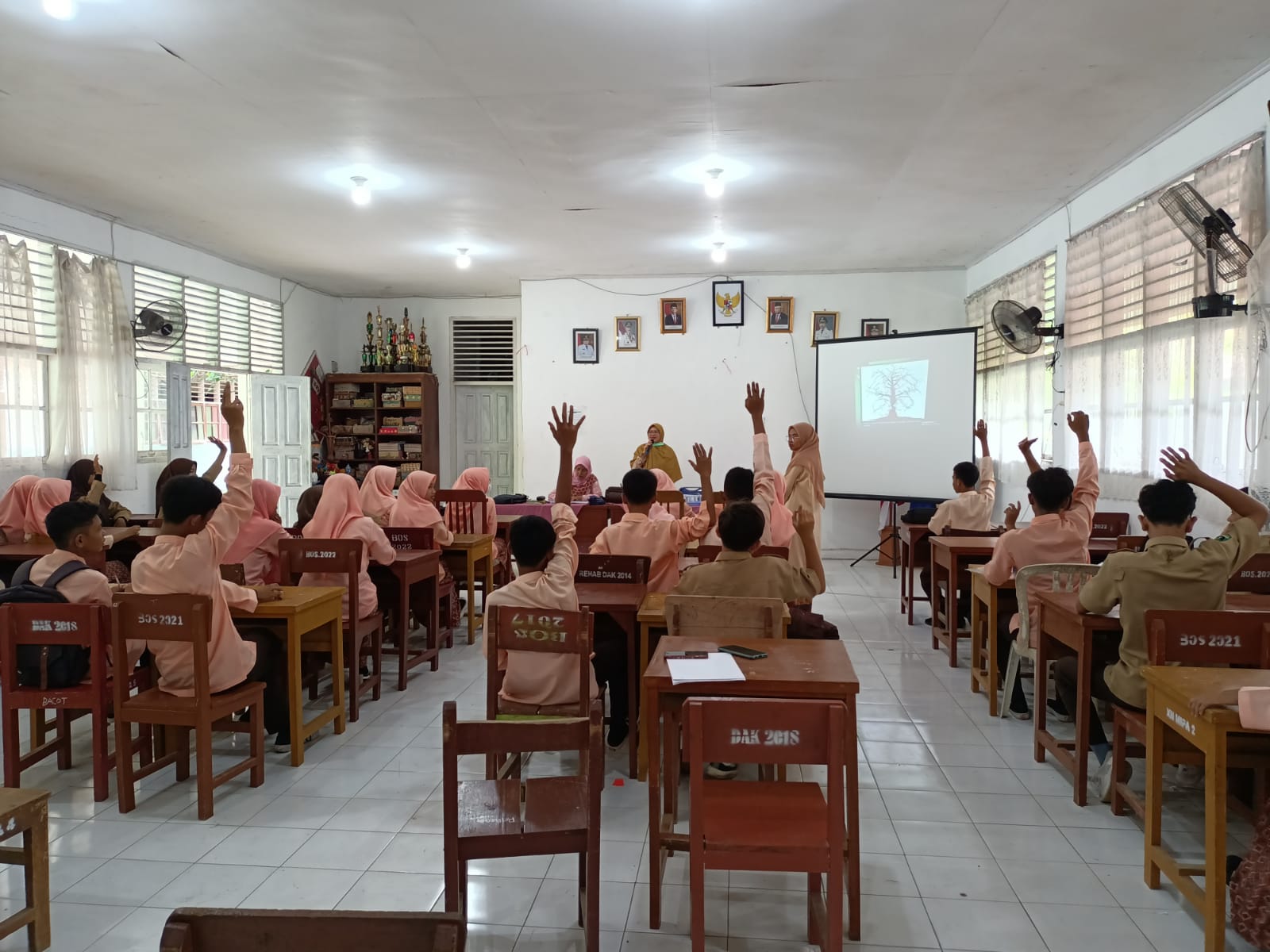 Pembinaan Kader Kesehatan Remaja (KKR) di SMAN 1 Sungai Limau.